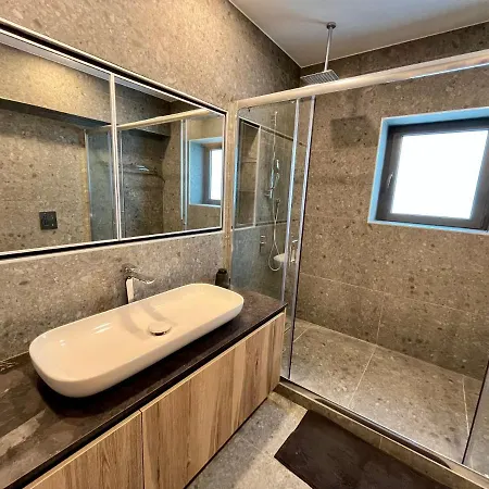 Artistic Luxury ليماسول